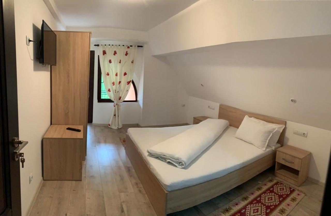M Dey Hotel Viseu de Sus Luaran gambar